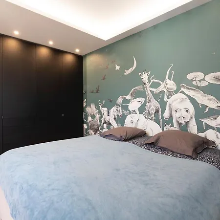 Luxury 406m2 For 8 With 3 Balconies Apartment