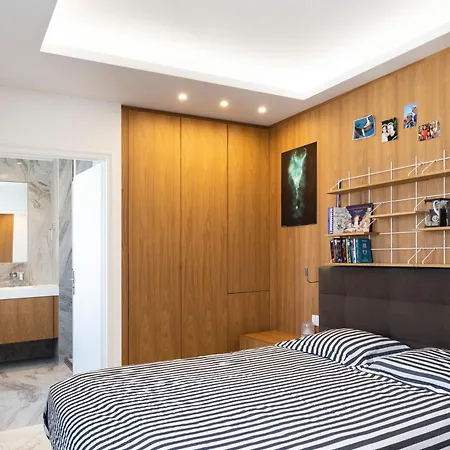 Apartment Luxury 406m2 For 8 With 3 Balconies